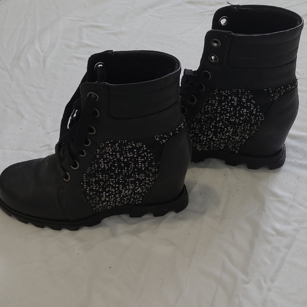 SOREL Joan of Arctic Boot 10